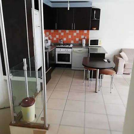 Garden Apartment Side