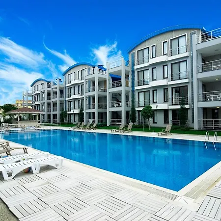 Garden Apartment Side