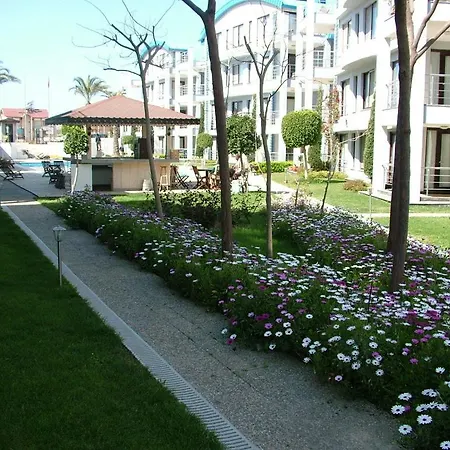Garden Side