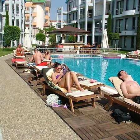 Garden Apartment *